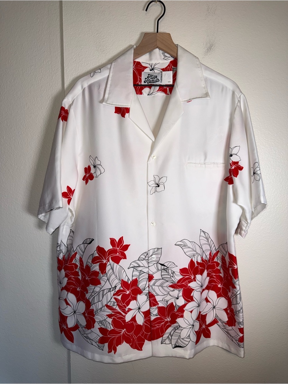 VINTAGE HILO HATTIES Hawaiian Vacation retro 70s floral button up shirt XXL